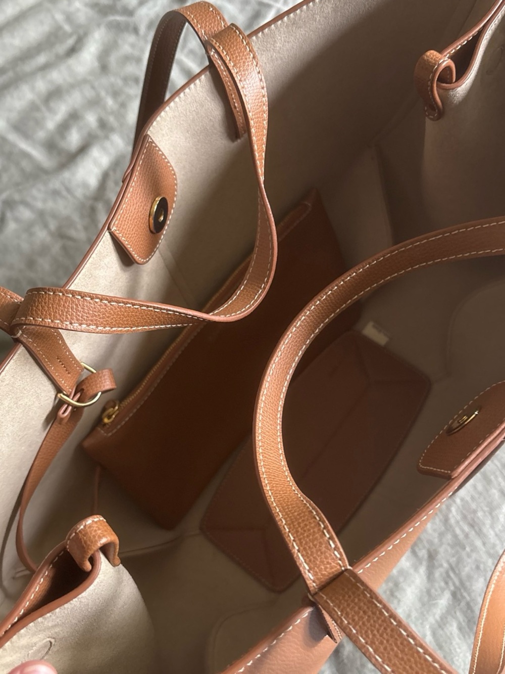 Polène - Cyme - Textured Camel Leather - Shoulder Tote - Picture 3 of 5